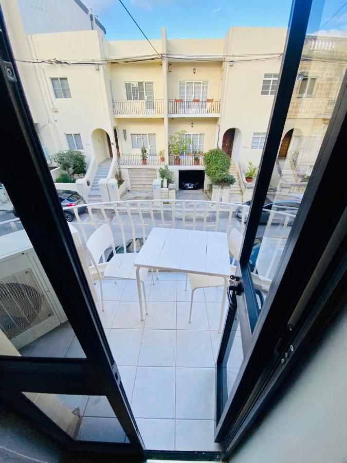 Swieqi 2 Bedroom - First Floor Apartment Is-Swieqi Exterior photo