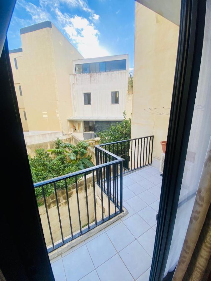 Swieqi 2 Bedroom - First Floor Apartment Is-Swieqi Exterior photo